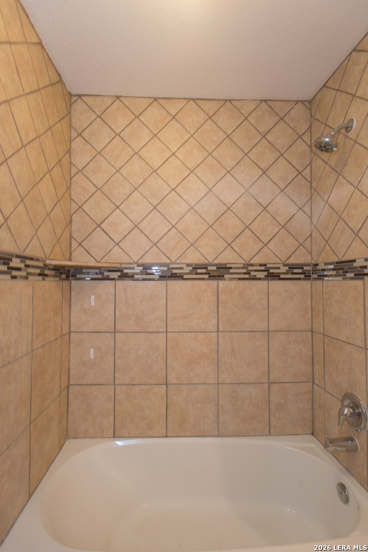 11622 Obrien Road Atascosa, TX 78002 - Photo 13 of 34 Gallery Image 13