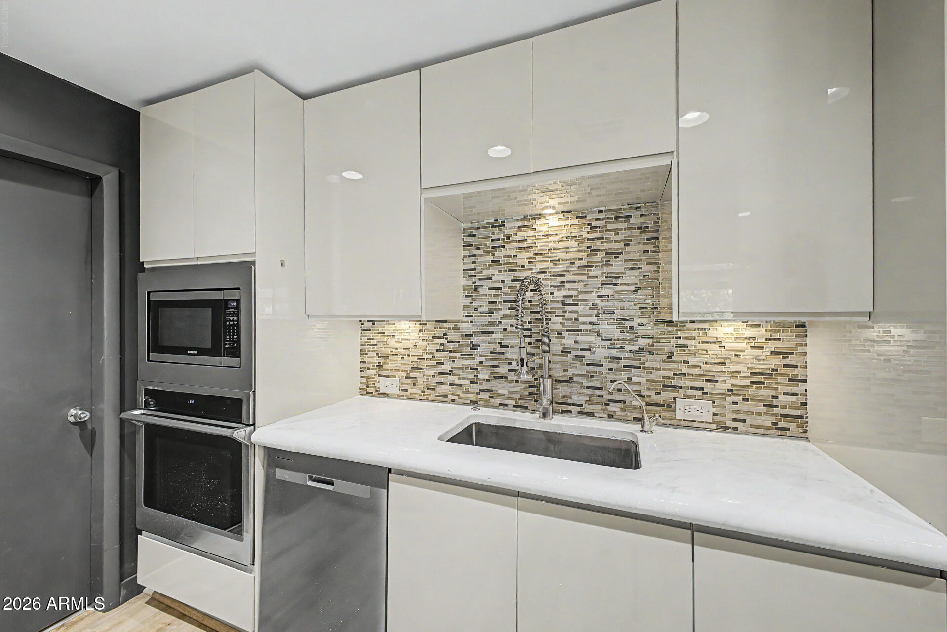 8219 East Valley View Road Scottsdale, AZ 85250 - Photo 5 of 29 kitchen