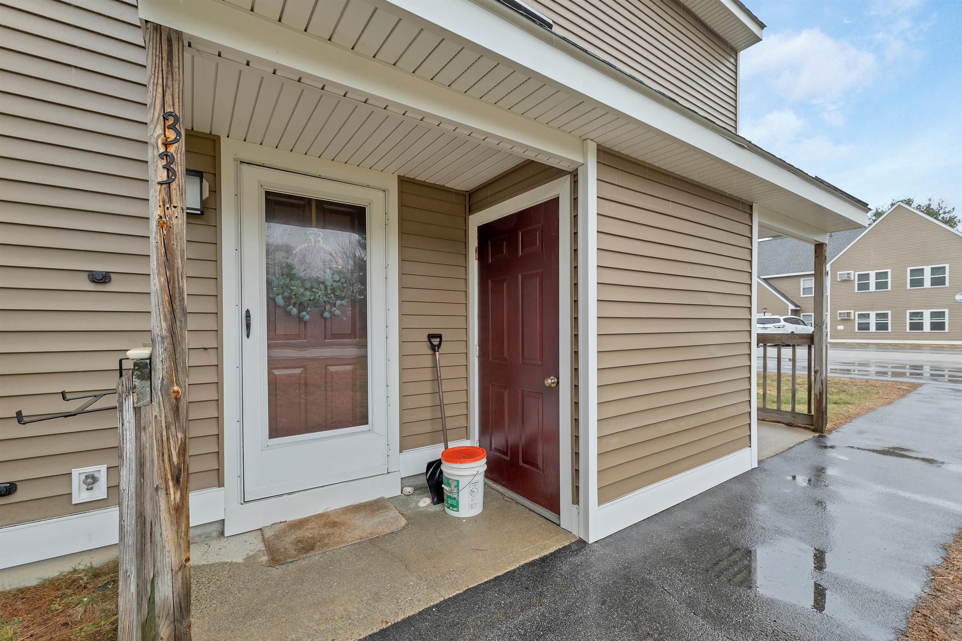 37 Indian Brook Circle, Unit 33 Rochester, NH 03839 - Photo 3 of 11