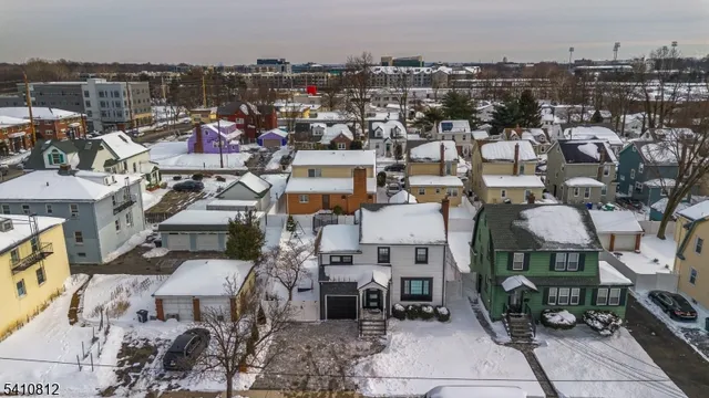 $699,000 | 985 Arnet Avenue, Union, NJ 07083