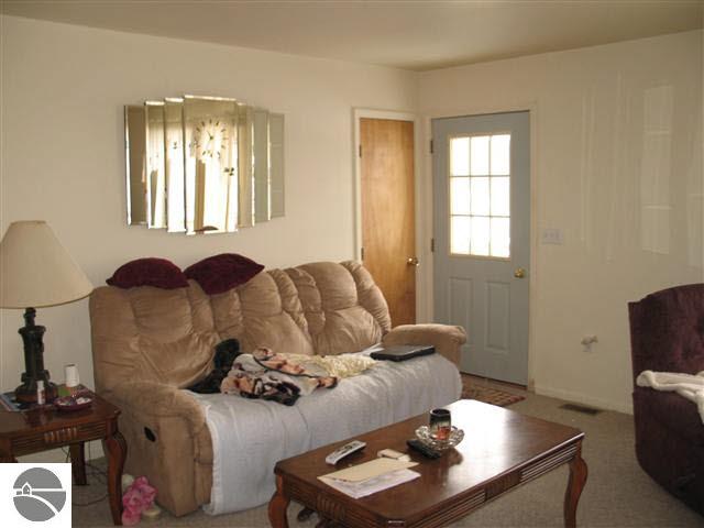 5901 Taber Road South Branch, MI 48761 - Photo 9 of 13 1757346-8.JPG