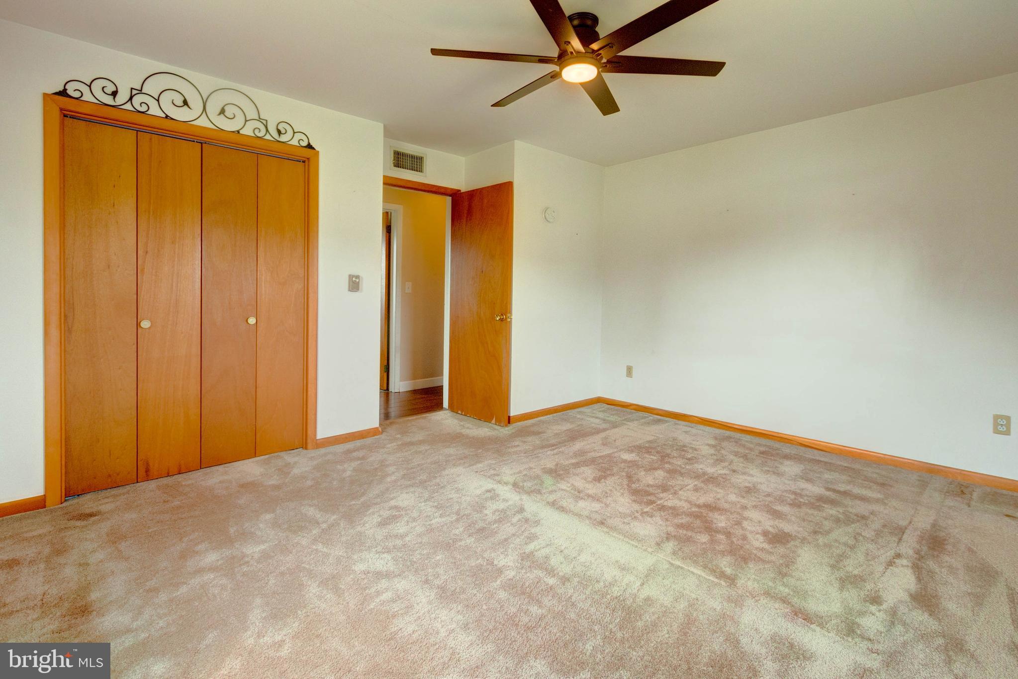 2409 Stoverstown Road Spring Grove, PA 17362 - Photo 17 of 29