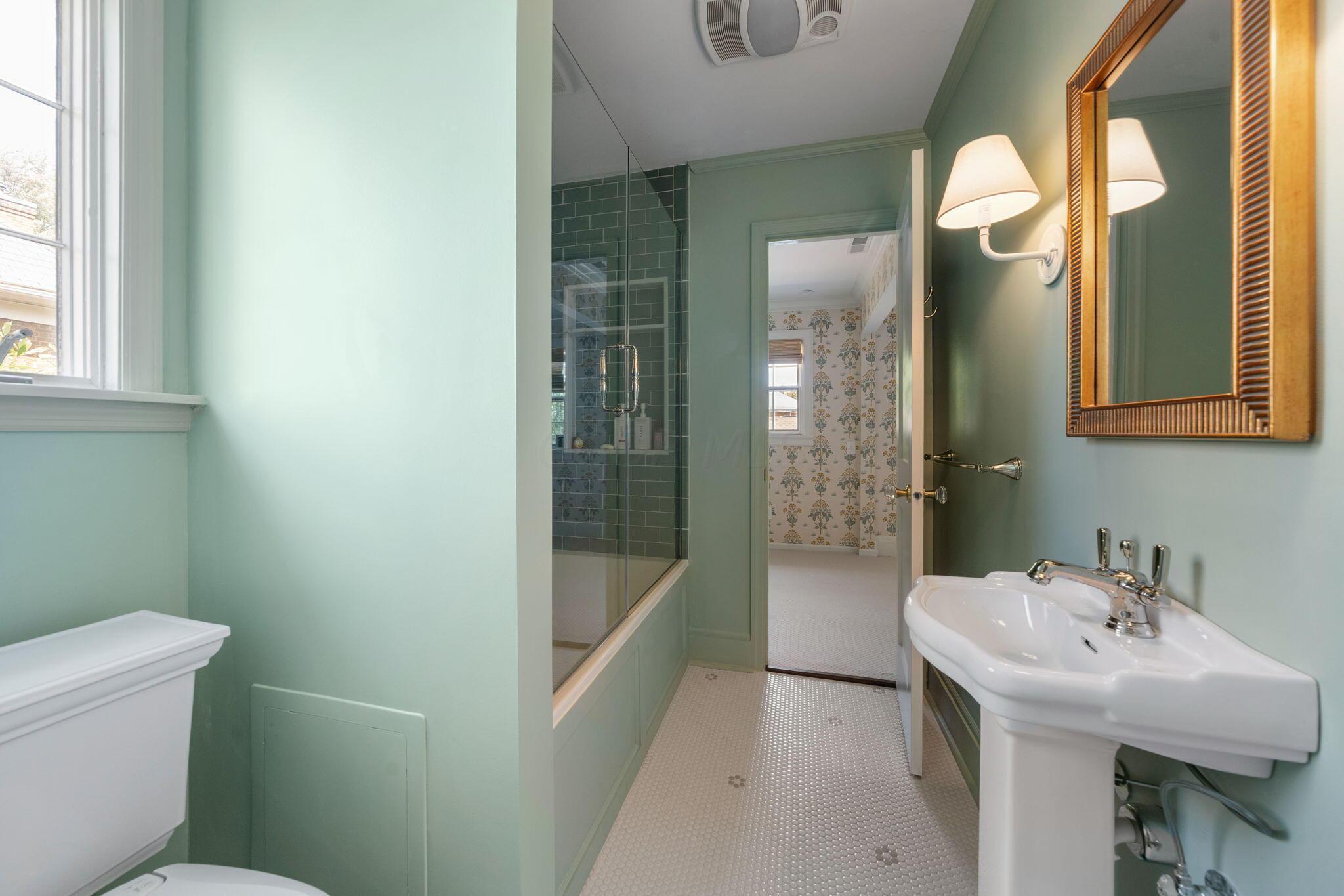 1814 Roxbury Road Columbus, OH 43212 - Photo 48 of 95 58-web-or-mls-DSC07535