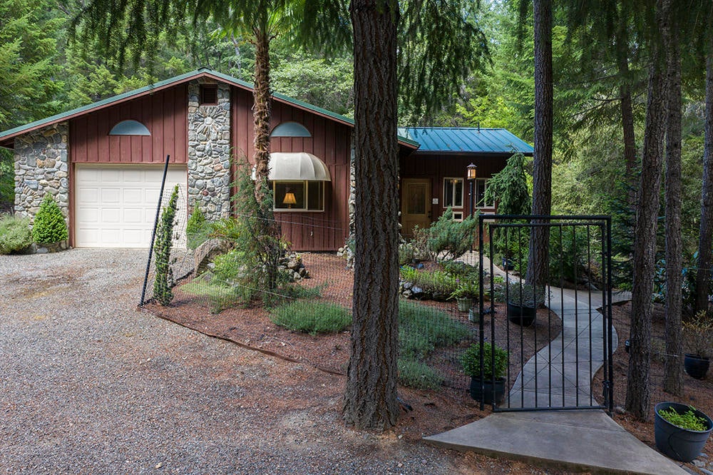8566 Deer Creek Road Selma, OR 97538 - Photo 28 of 74 28