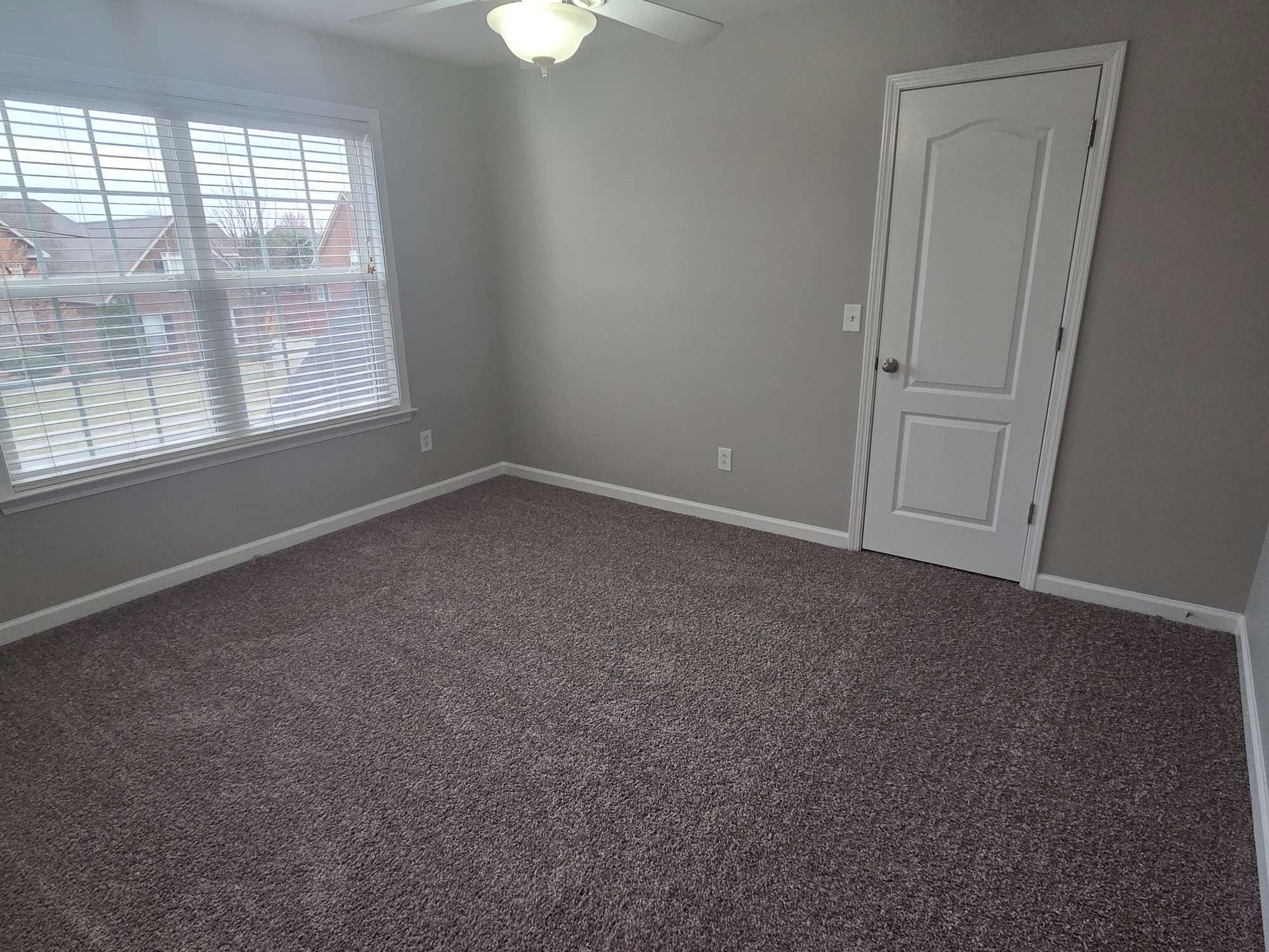 617 Rambush Drive Murfreesboro, TN 37128 - Photo 21 of 32 an empty room with windows