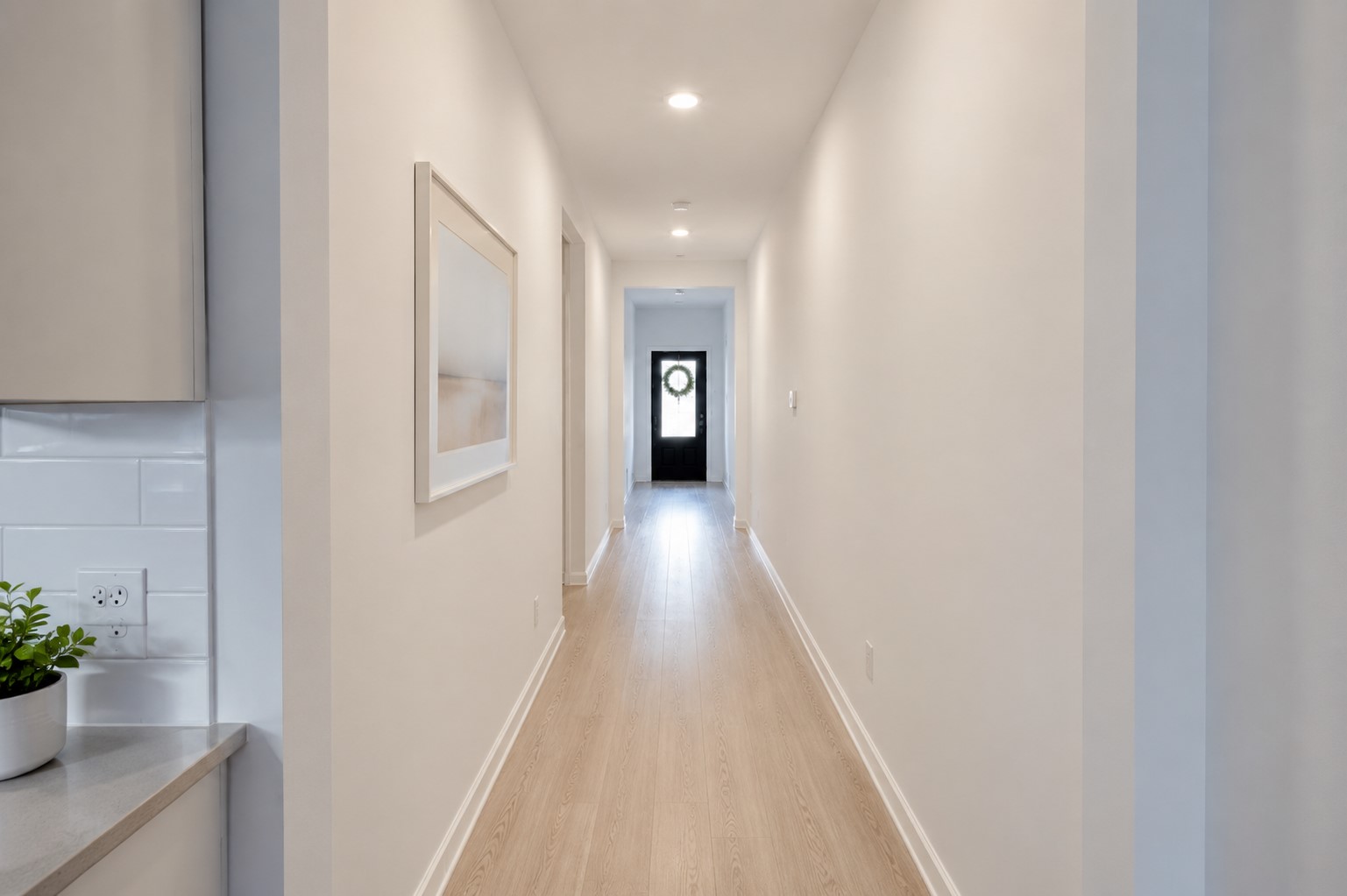 10660 Ellerston Road Cleveland, TX 77327 - Photo 10 of 12 Beautiful entry Hallway
