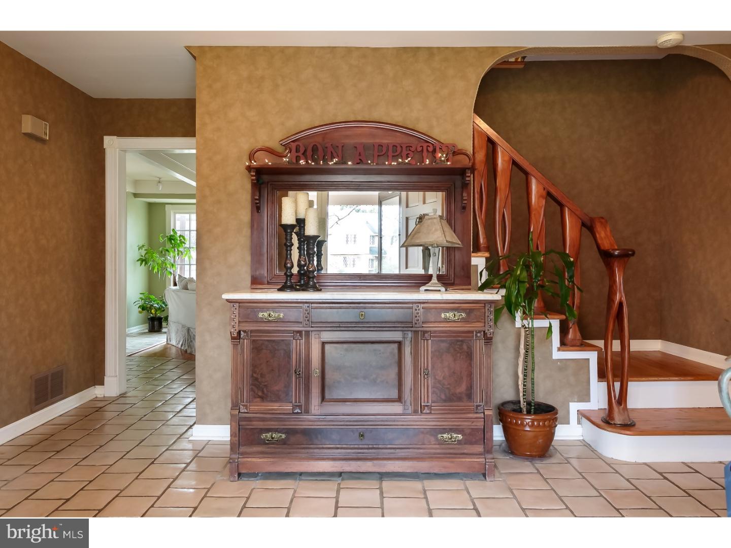 505 Sentinel Road Moorestown, NJ 08057 - Photo 2 of 23