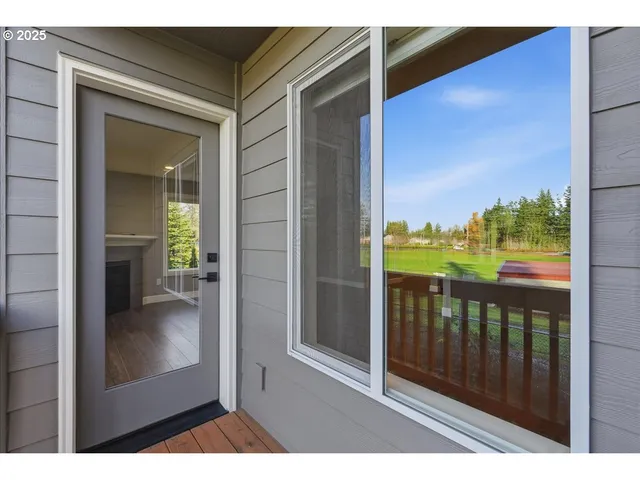 $440,000 | 37867 College Street, Sandy, OR 97055