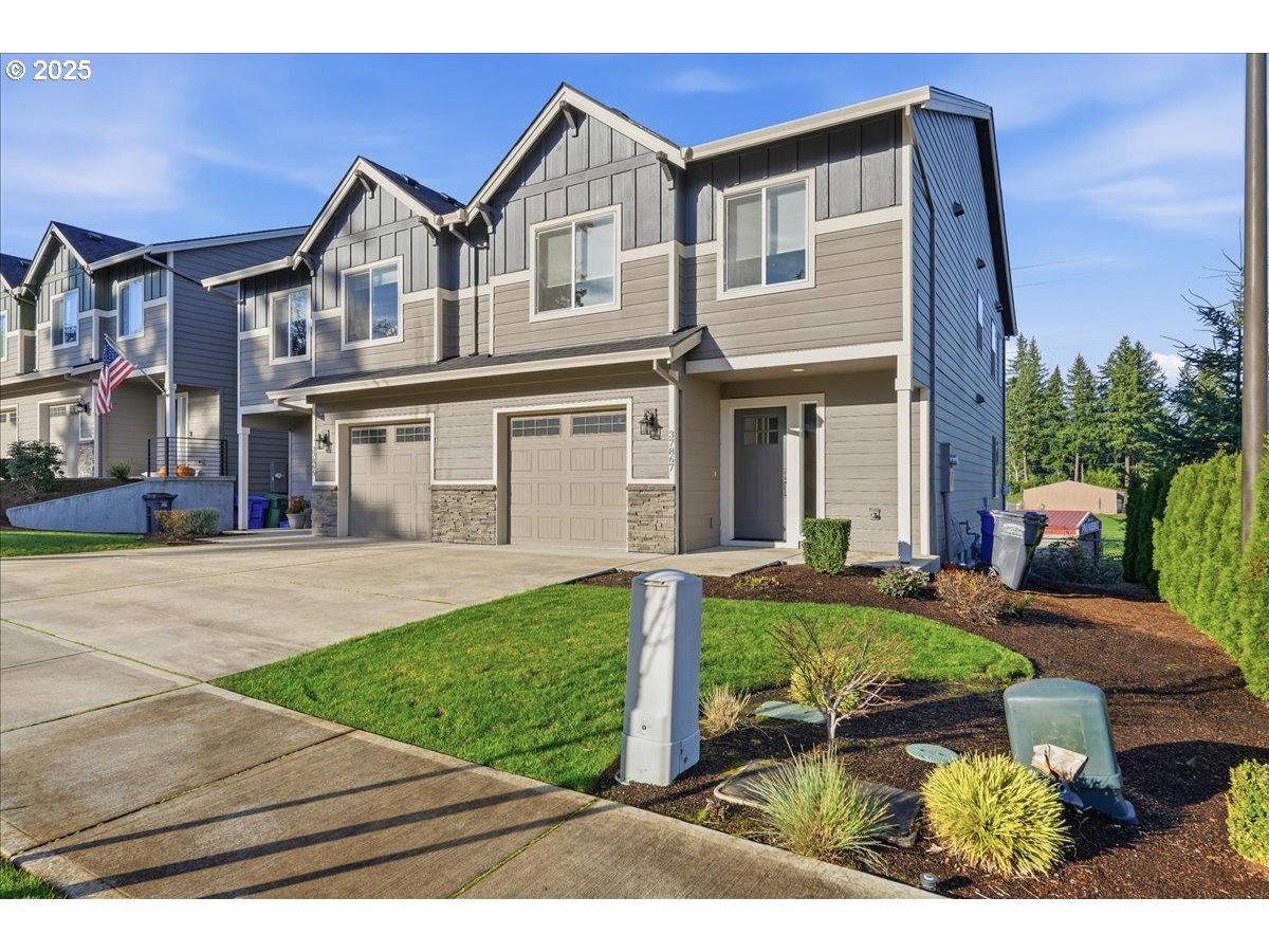 37867 College Street Sandy, OR 97055 - Photo 2 of 33