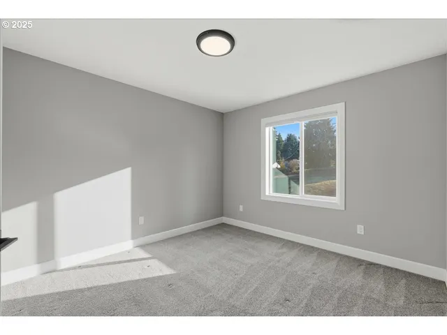 $440,000 | 37867 College Street, Sandy, OR 97055