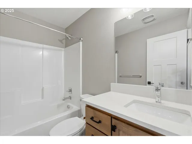 $440,000 | 37867 College Street, Sandy, OR 97055