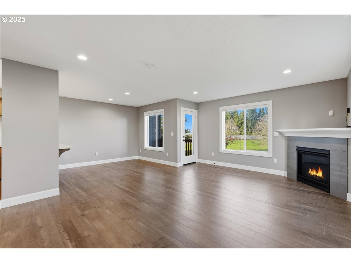 37867 College Street Sandy, OR 97055 - Photo 8 of 33