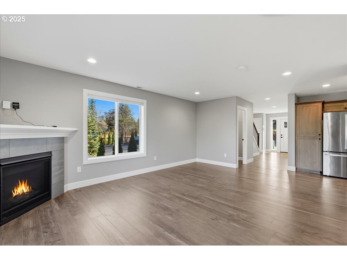 37867 College Street Sandy, OR 97055 - Photo 9 of 33