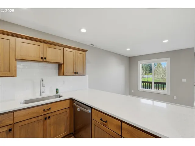 $440,000 | 37867 College Street, Sandy, OR 97055