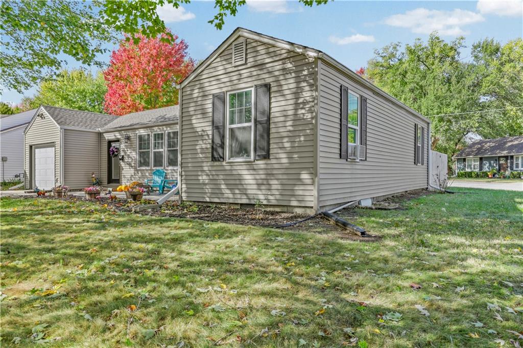 210 Northeast Maple Street Lee's Summit, MO 64063 - Photo 17 of 19