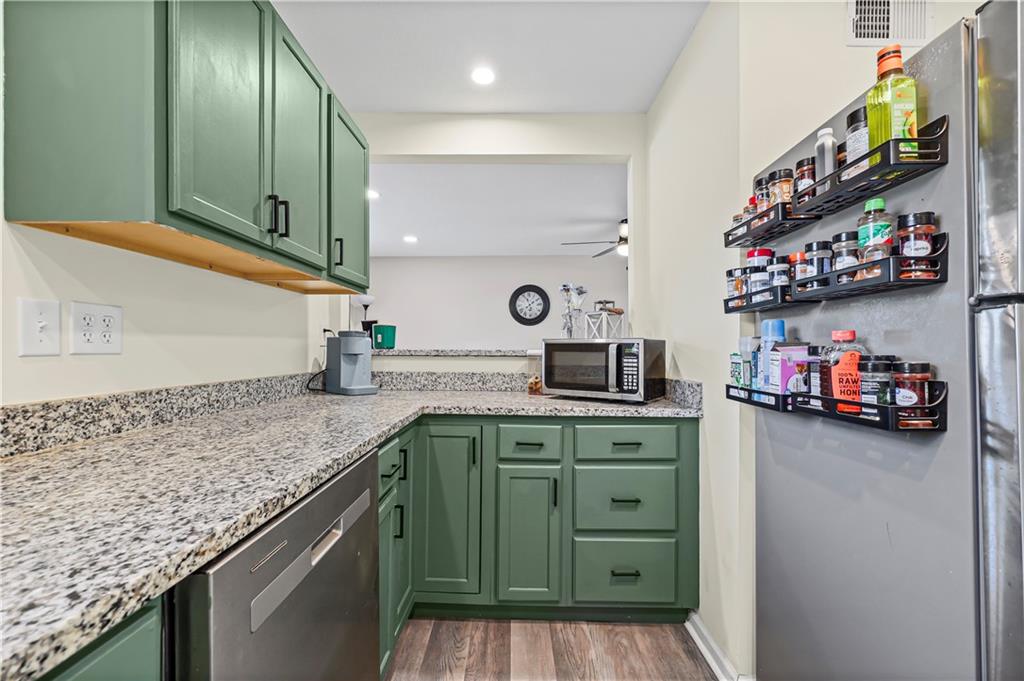 210 Northeast Maple Street Lee's Summit, MO 64063 - Photo 3 of 19