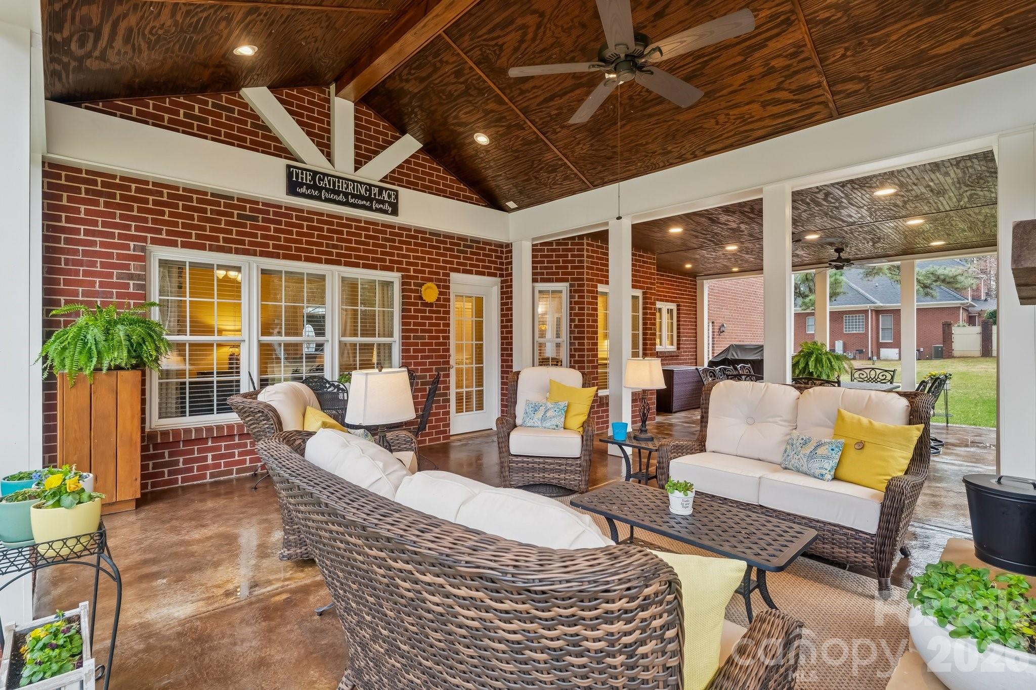 10019 Elibren Lane Matthews, NC 28105 - Photo 5 of 37