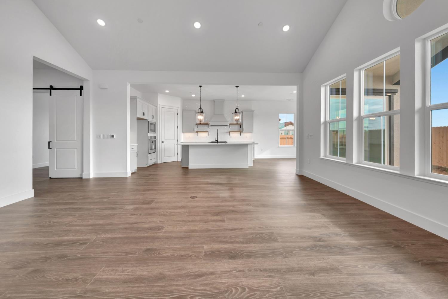 4327 Hooded Crow Way Rancho Cordova, CA 95742 - Photo 18 of 58