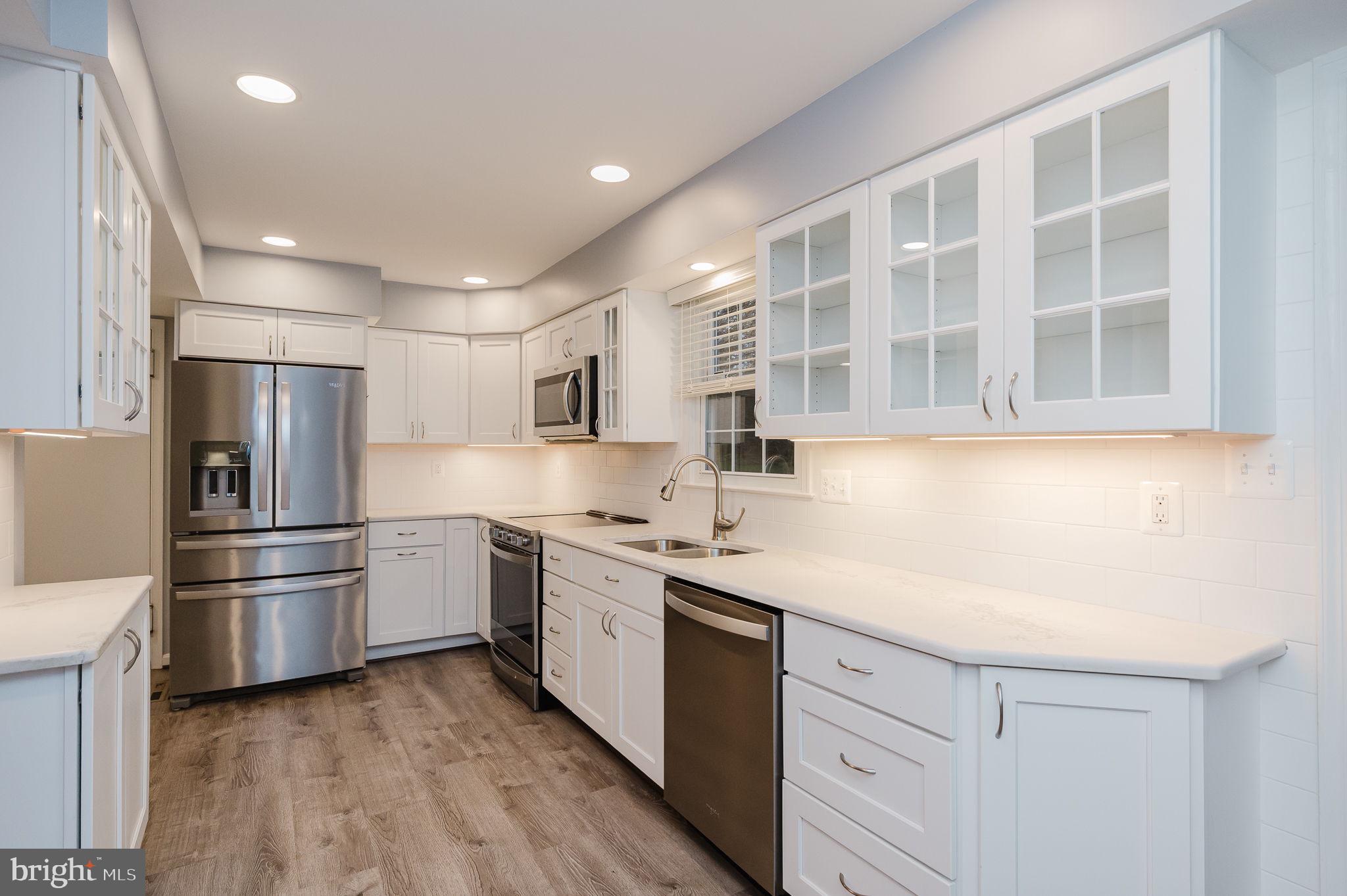 5 Drake Court Baltimore, MD 21286 - Photo 11 of 76 Updated Kitchen 23'4" x 7'8"