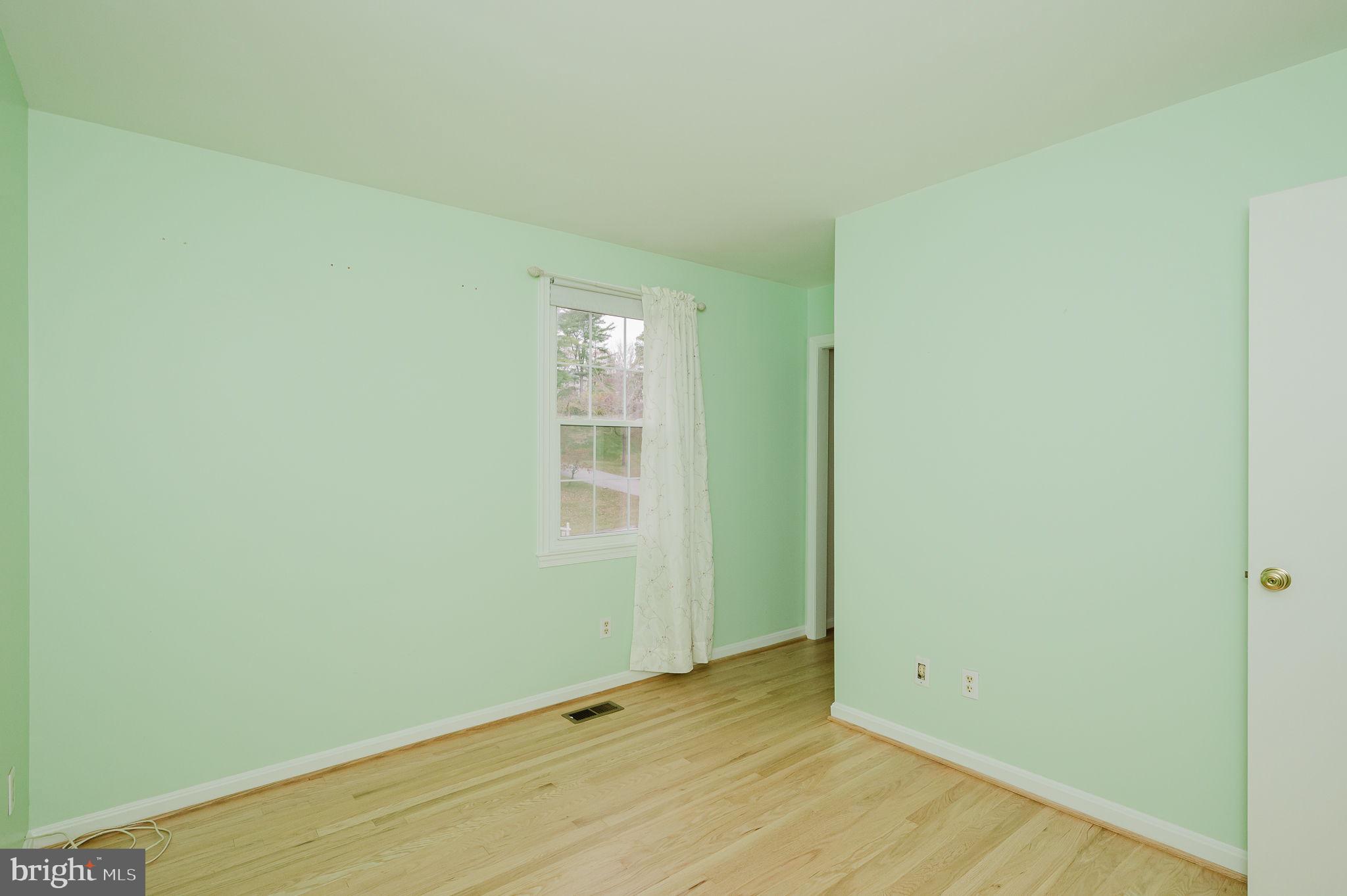 5 Drake Court Baltimore, MD 21286 - Photo 31 of 76 Bonus Room/ Office 12'8" x 11'1"