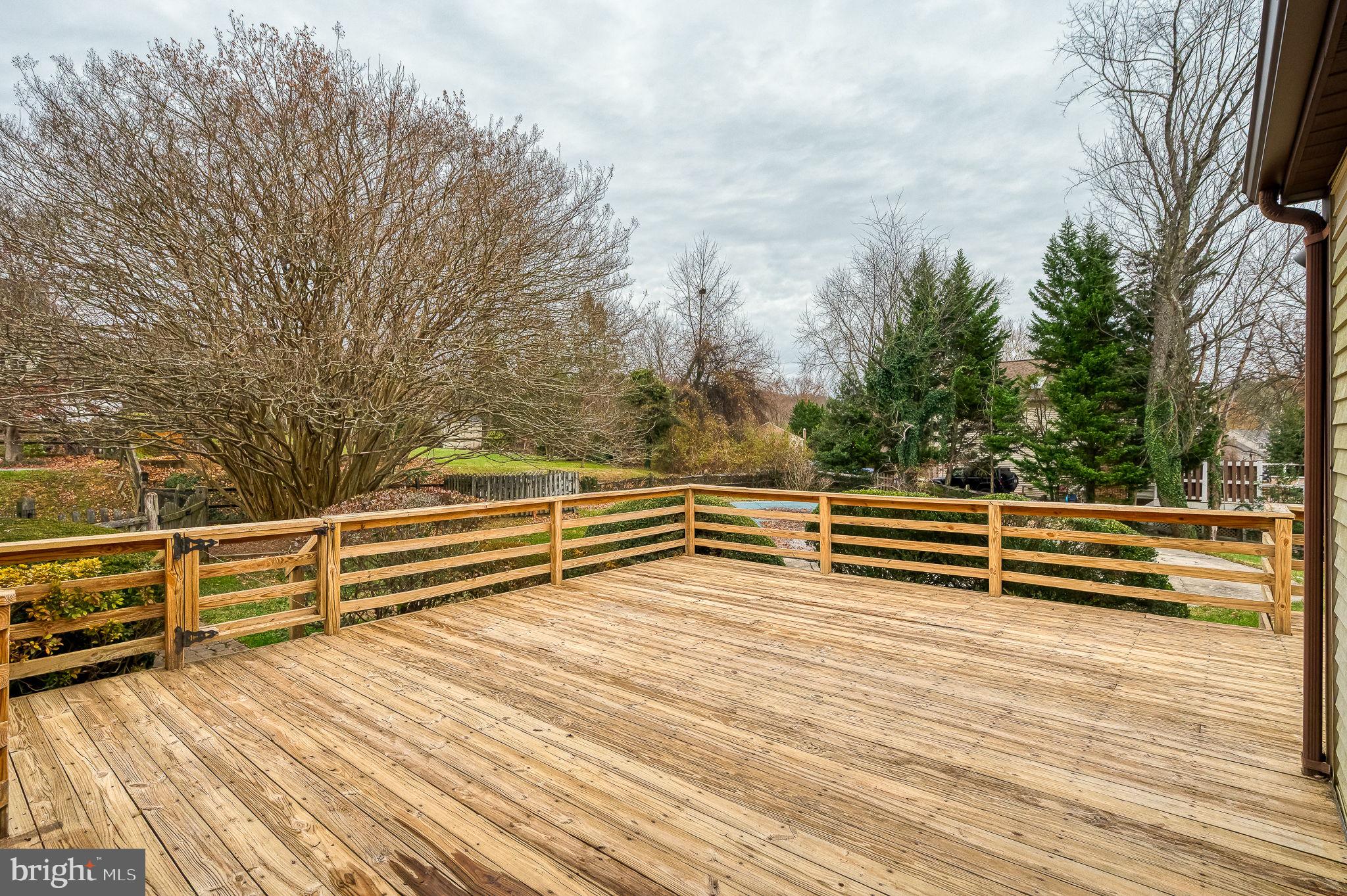 5 Drake Court Baltimore, MD 21286 - Photo 44 of 76 Large Deck Facing Beautiful Yard space