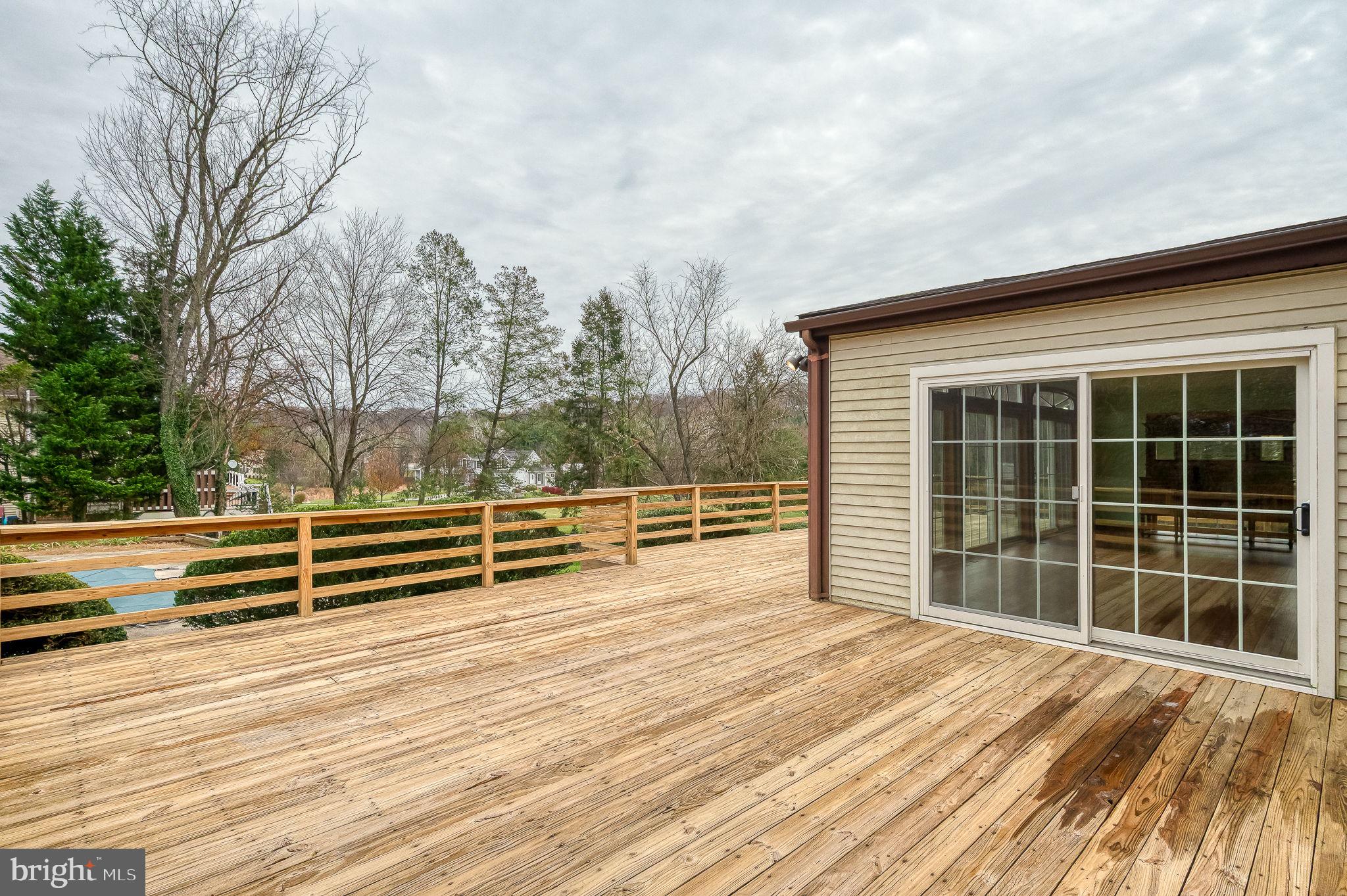 5 Drake Court Baltimore, MD 21286 - Photo 45 of 76 Large Deck Facing Beautiful Yard space
