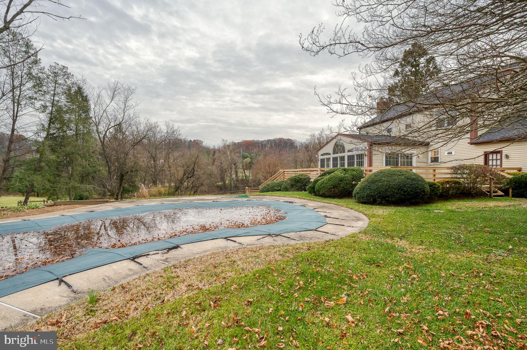 5 Drake Court Baltimore, MD 21286 - Photo 49 of 76 Inground Pool