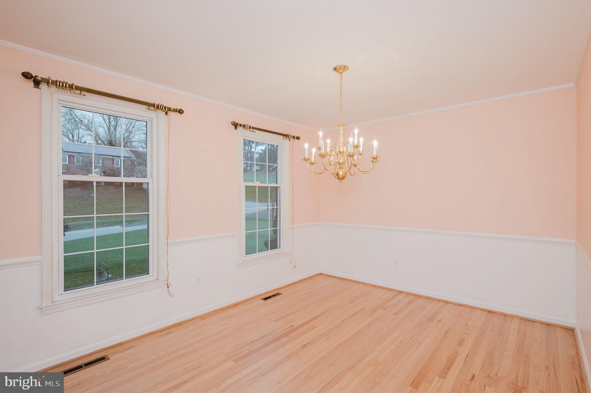 5 Drake Court Baltimore, MD 21286 - Photo 8 of 76 Front Dining Room 13'10 x 12'6"