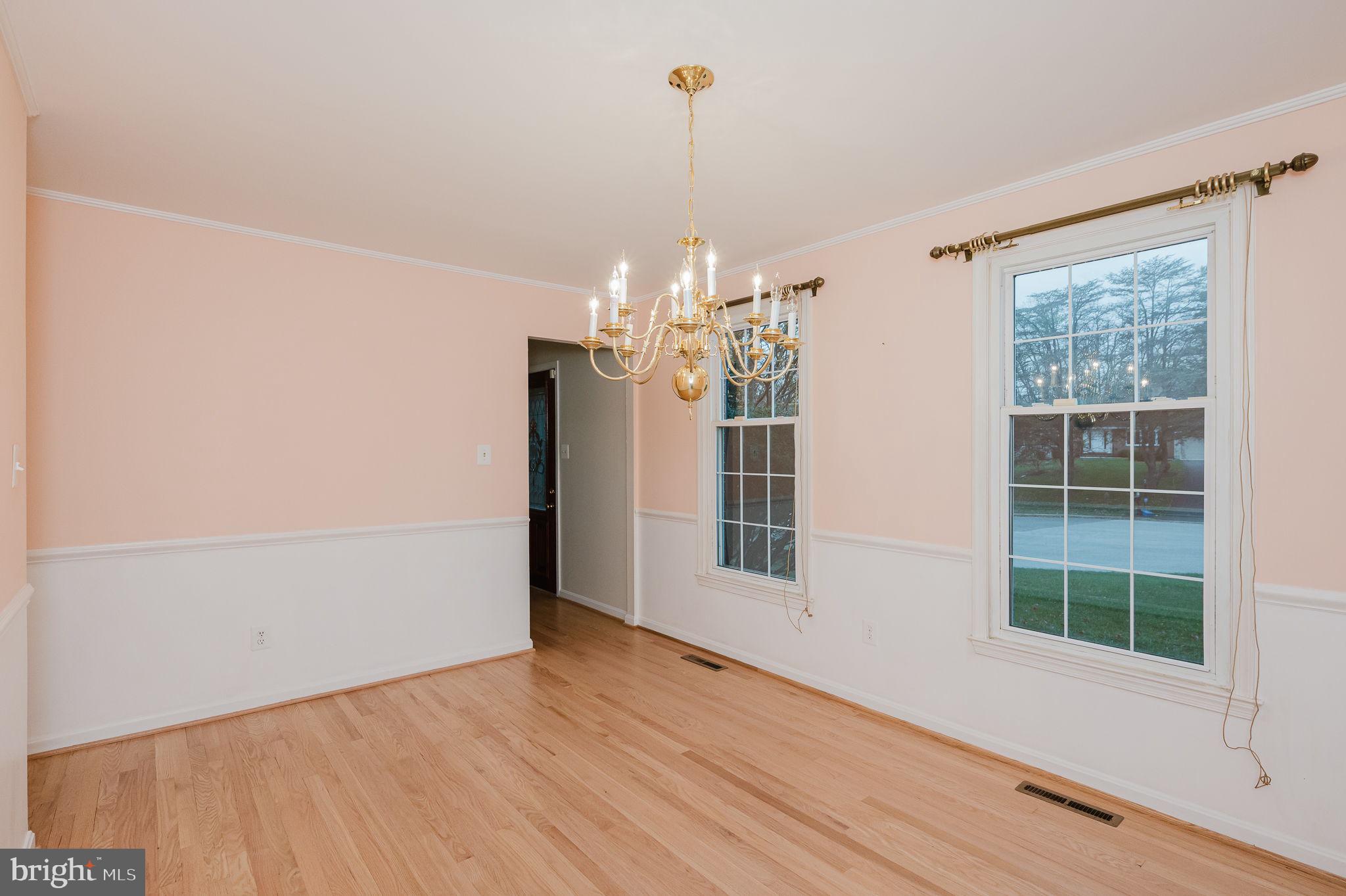 5 Drake Court Baltimore, MD 21286 - Photo 9 of 76 Front Dining Room 13'10 x 12'6"