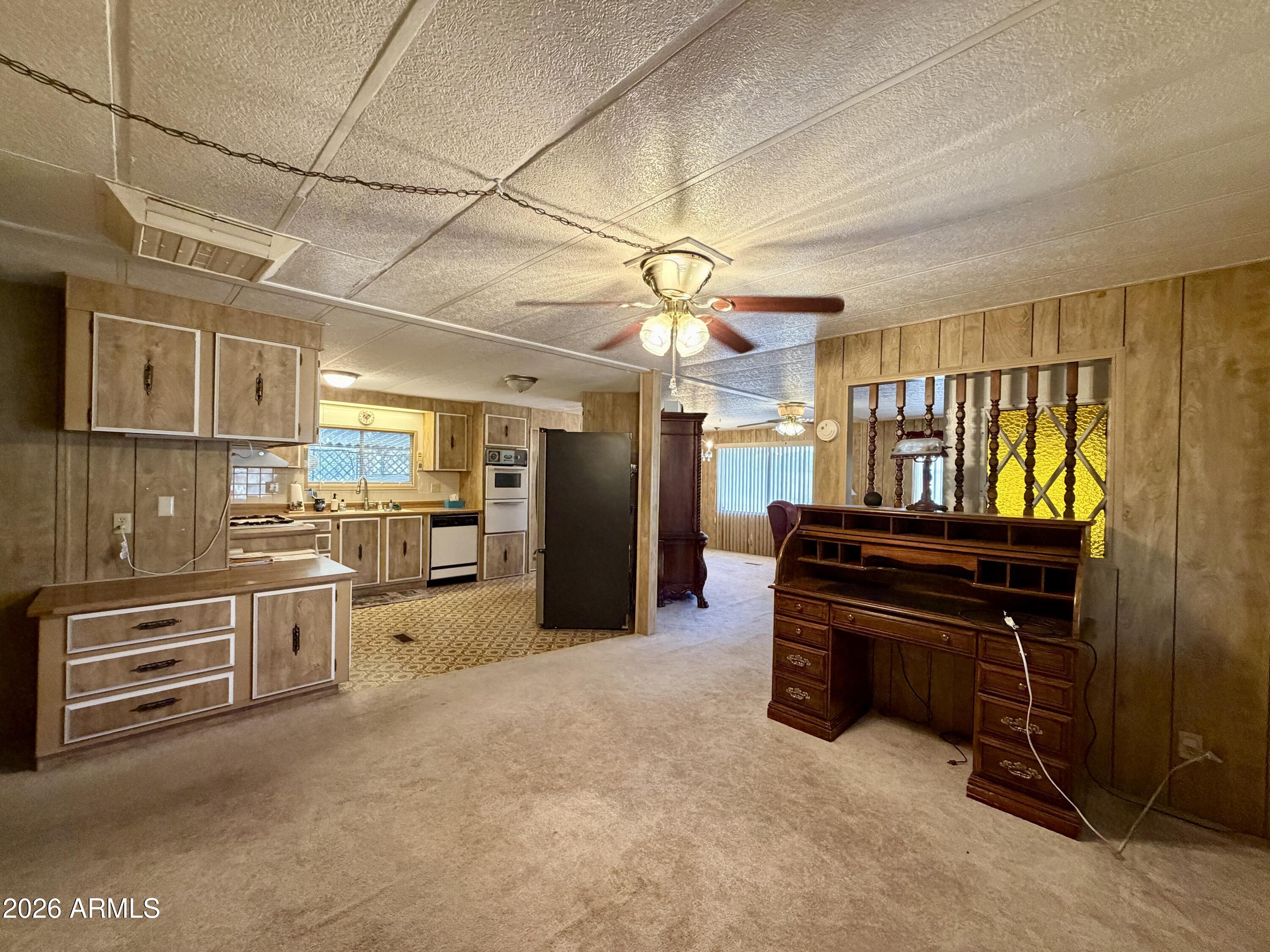 939 North Acacia Road, Unit 9 Apache Junction, AZ 85119 - Photo 14 of 36 Den Space