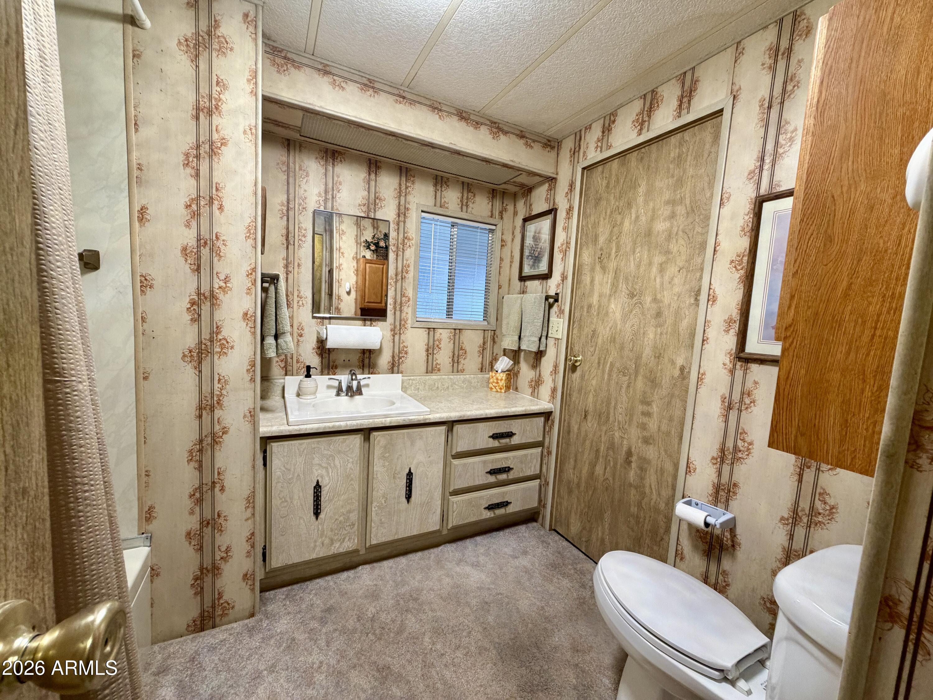 939 North Acacia Road, Unit 9 Apache Junction, AZ 85119 - Photo 28 of 36 Bathroom 2