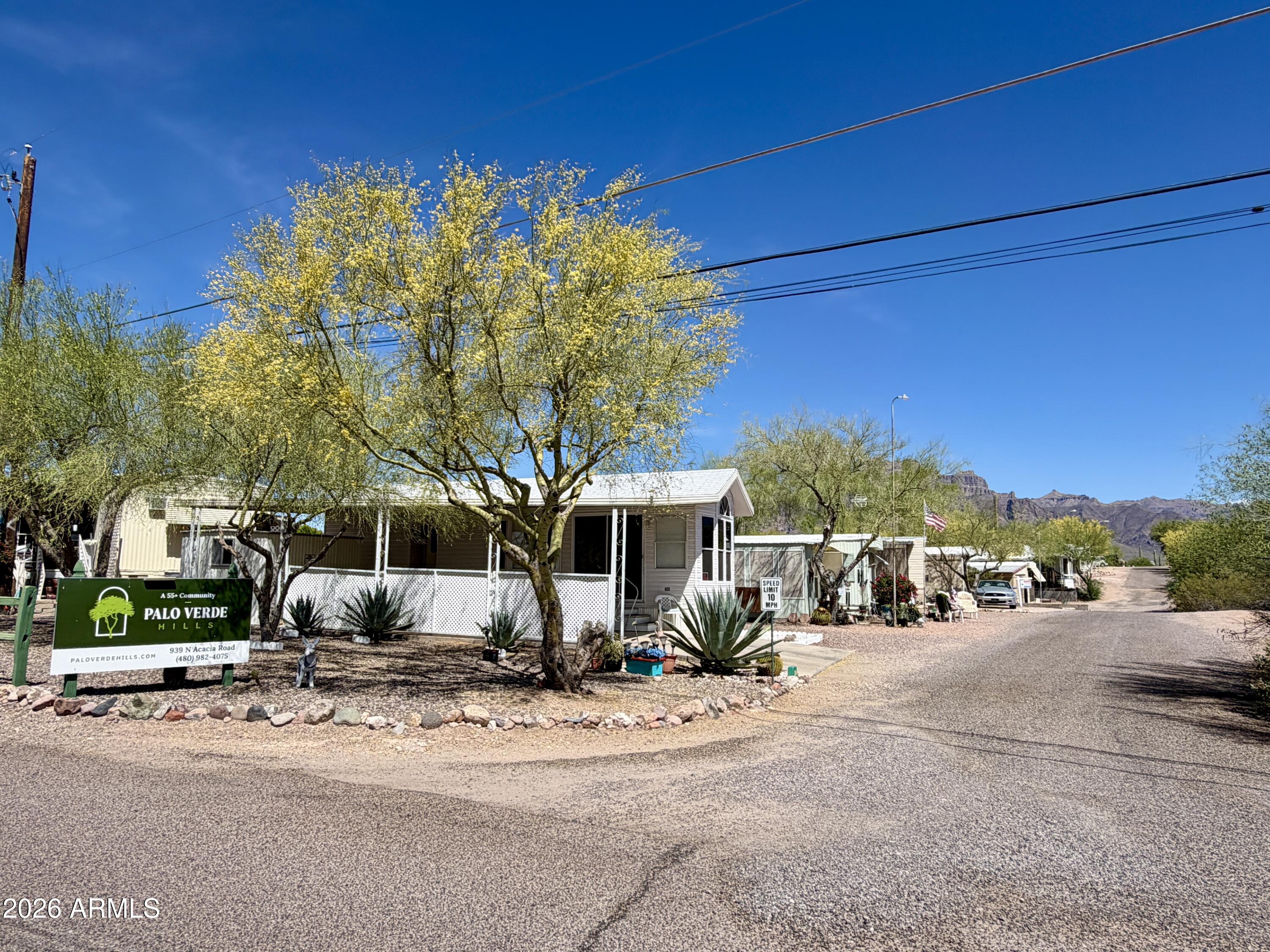 939 North Acacia Road, Unit 9 Apache Junction, AZ 85119 - Photo 35 of 36 Park