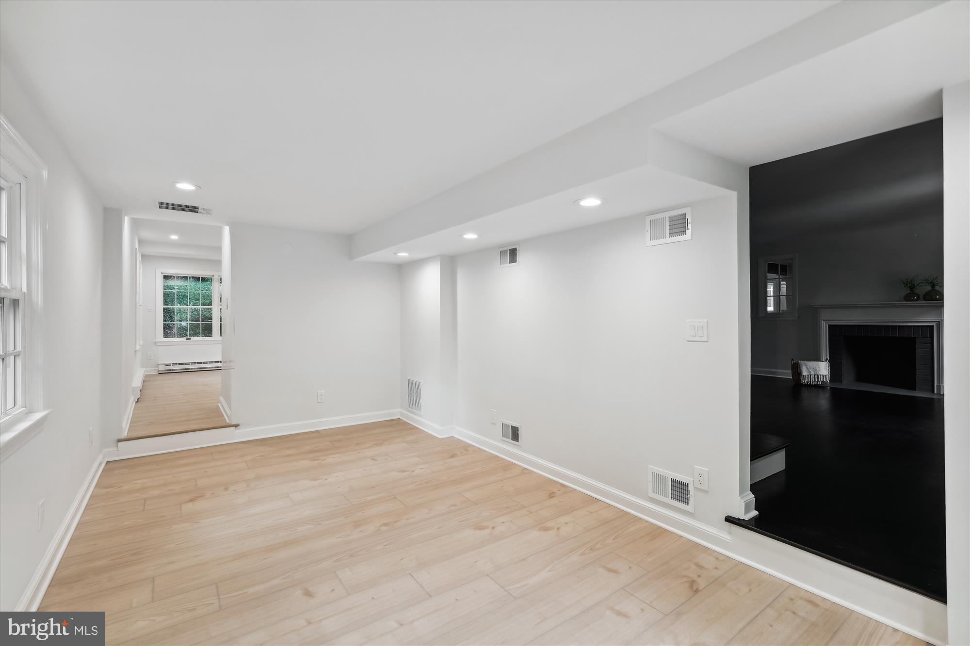 5913 Ramsgate Road Bethesda, MD 20816 - Photo 20 of 55 Family Room