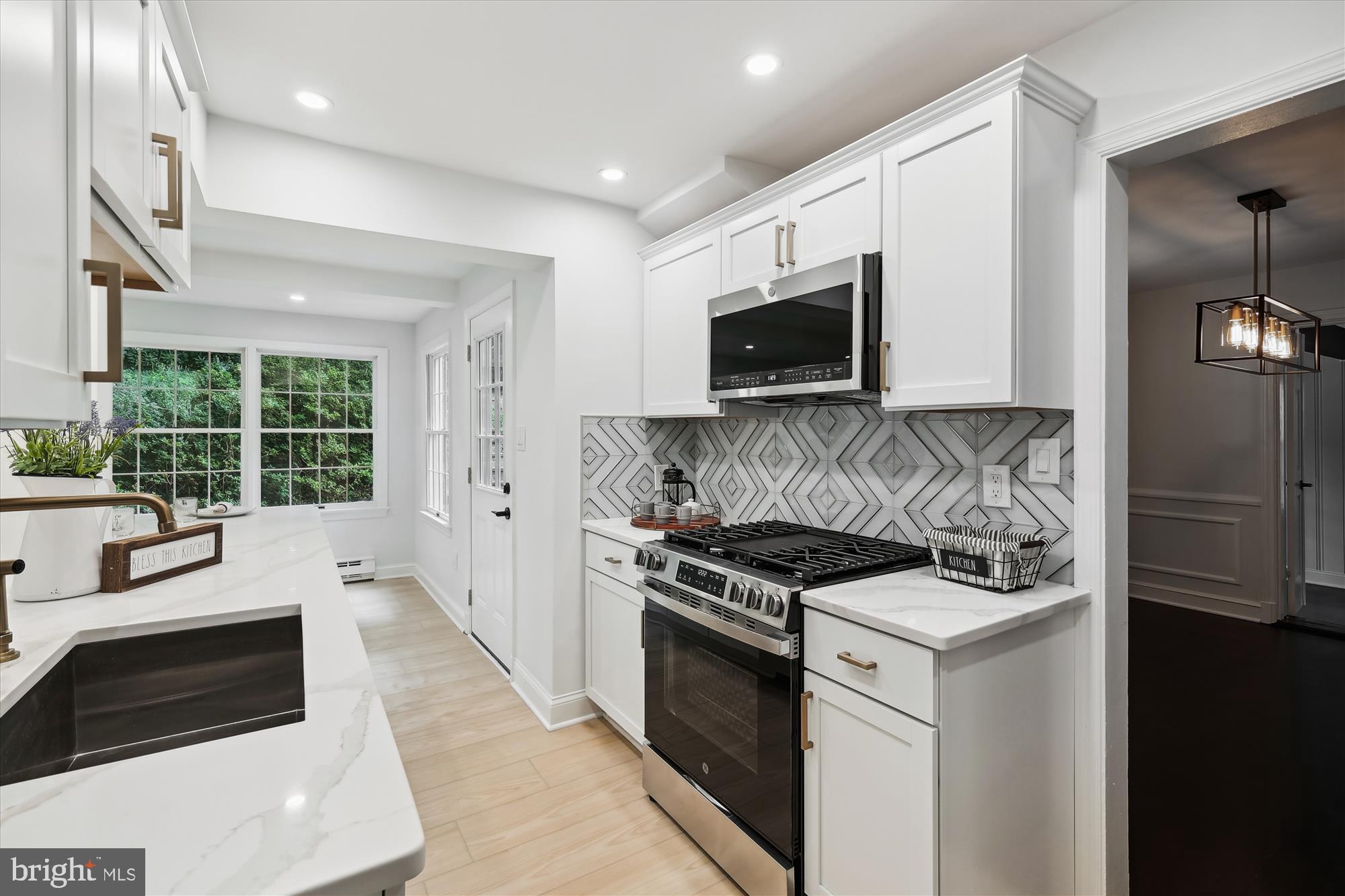 5913 Ramsgate Road Bethesda, MD 20816 - Photo 24 of 55 Kitchen