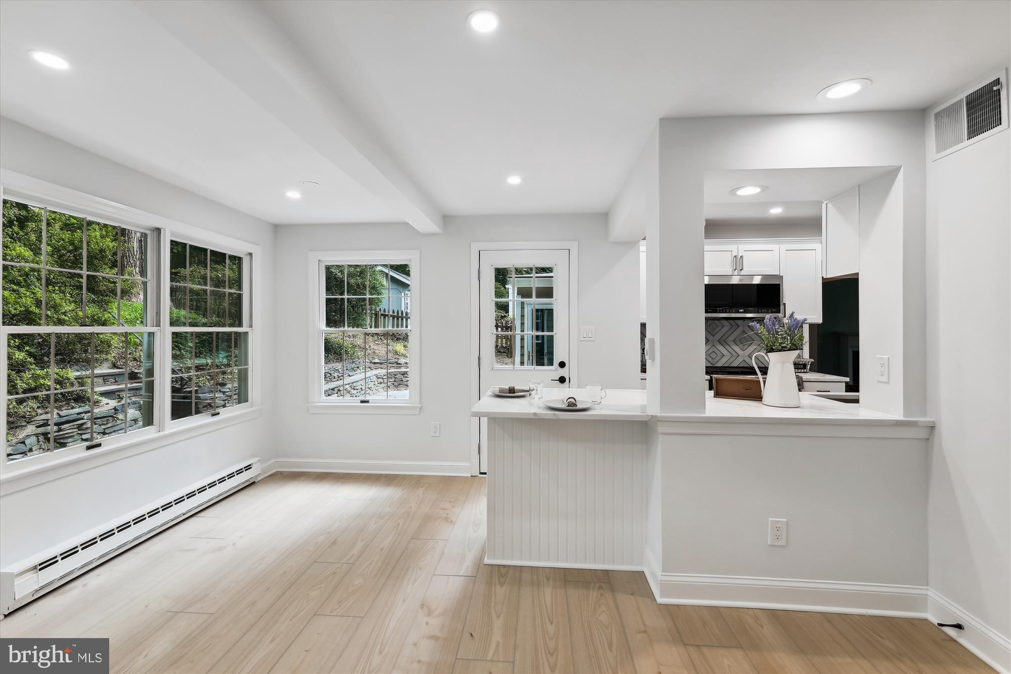 5913 Ramsgate Road Bethesda, MD 20816 - Photo 28 of 55 Breakfast Area