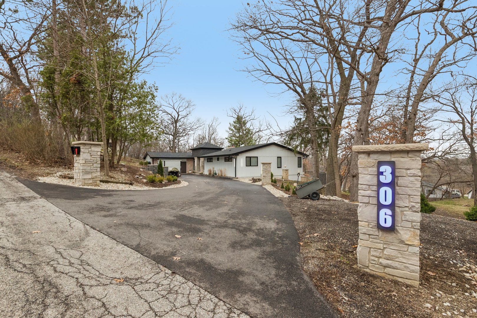 306 Woodlock Street Ingleside, IL 60041 - Photo 2 of 76