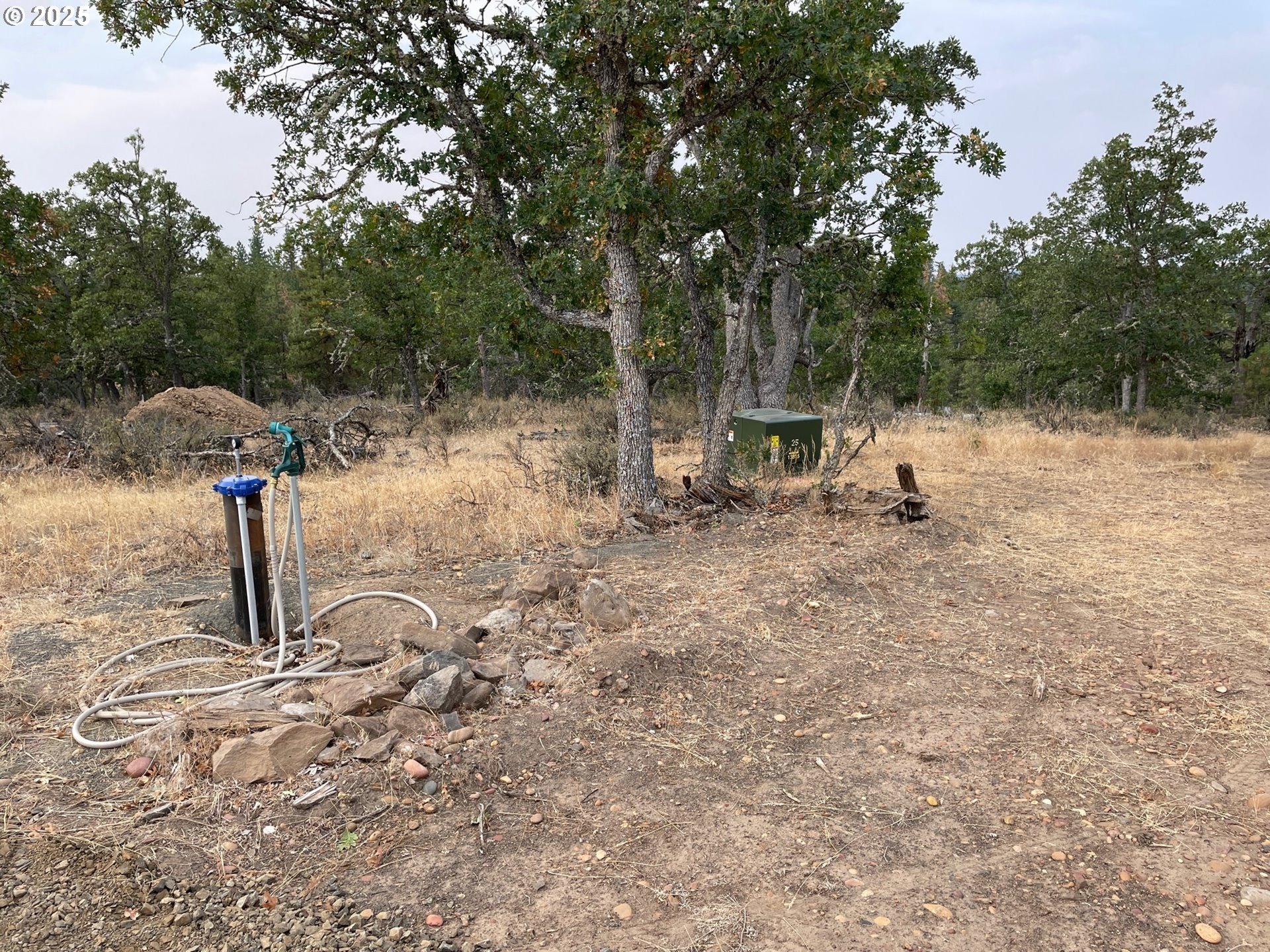 104 Jenkins Creek Road Goldendale, WA 98620 - Photo 17 of 45 a view of a bird bath area
