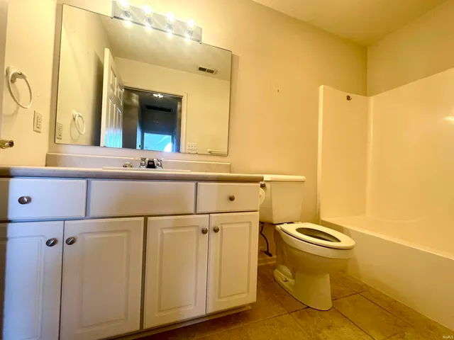 $259,900 | 5009 West Preakness Court, Muncie, IN 47304