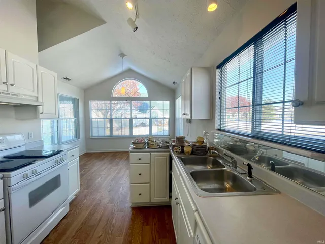 $274,900 | 5009 West Preakness Court, Muncie, IN 47304