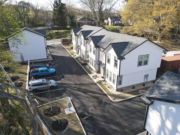 $2,500 | 195 West Lake Avenue Northwest, Unit 1, Atlanta, GA 30314