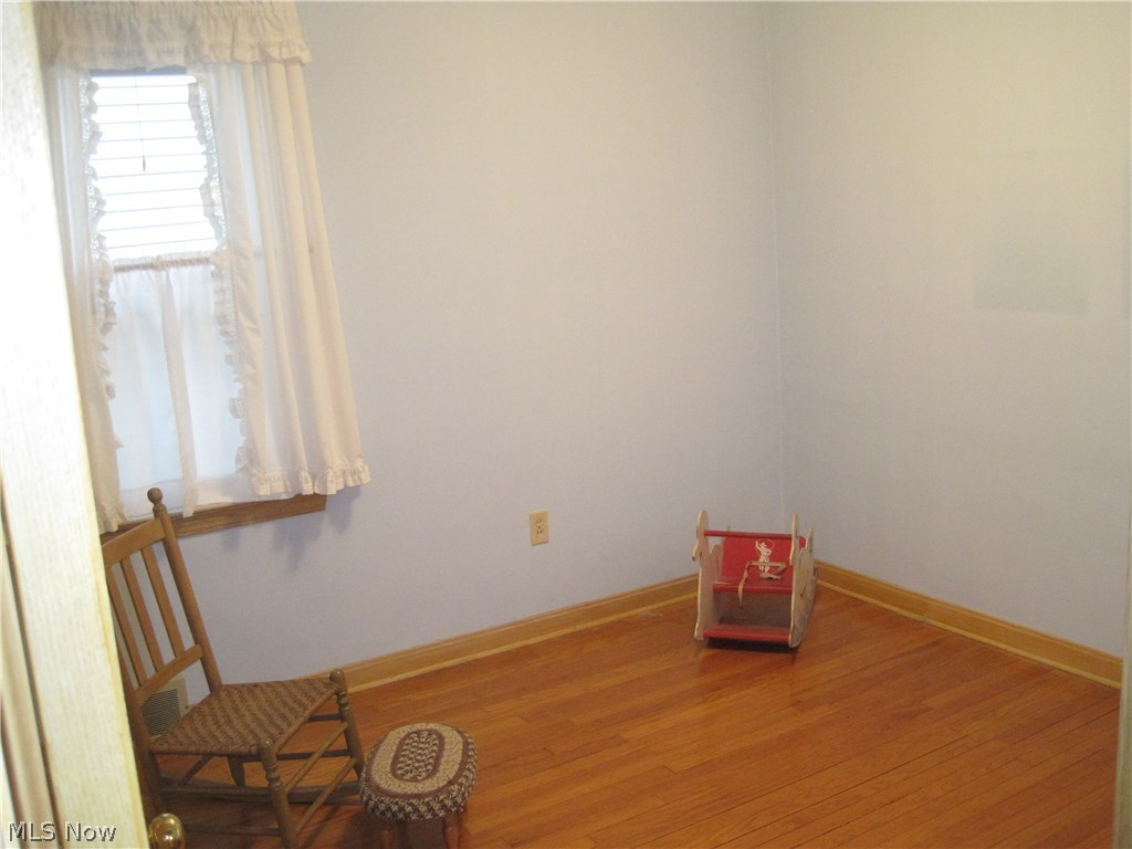 6911 Ackley Road Parma, OH 44129 - Photo 14 of 25