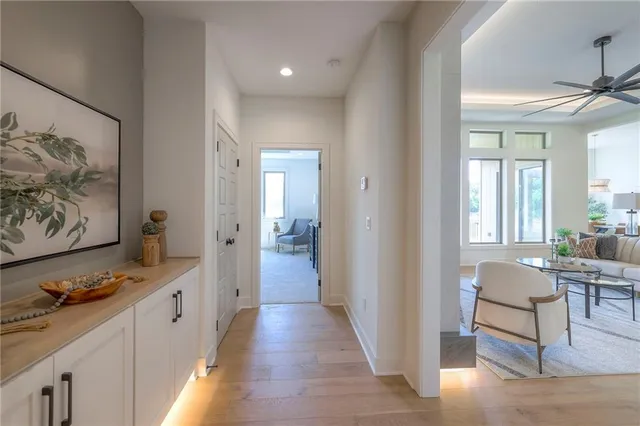 $810,000 | 1011 Wilds Parkway, Greenwood, MO 64034