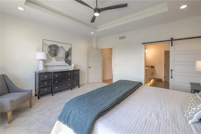 $810,000 | 1011 Wilds Parkway, Greenwood, MO 64034