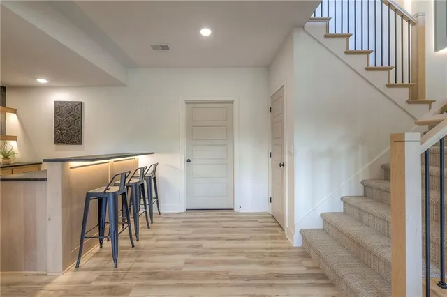 $810,000 | 1011 Wilds Parkway, Greenwood, MO 64034