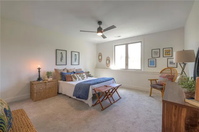 $810,000 | 1011 Wilds Parkway, Greenwood, MO 64034