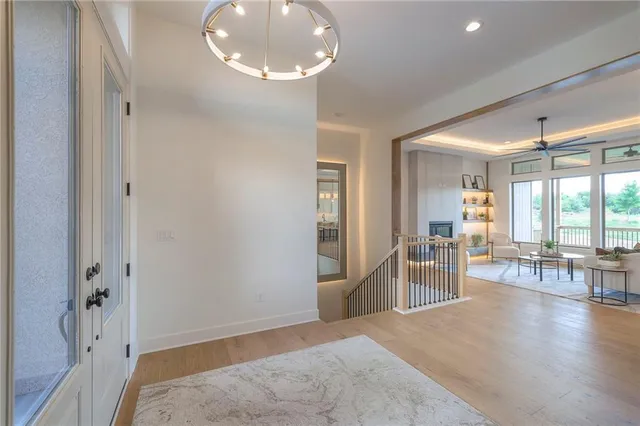 $810,000 | 1011 Wilds Parkway, Greenwood, MO 64034