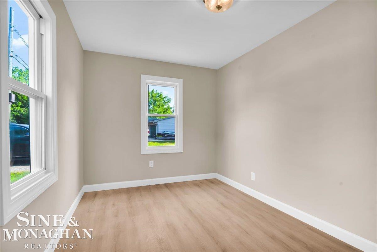 985 Fairledge Street Lake Orion, MI 48362 - Photo 17 of 40 50210387-4ab66fc1-a8a6-4d24-bf96-6c003b867179.JPG