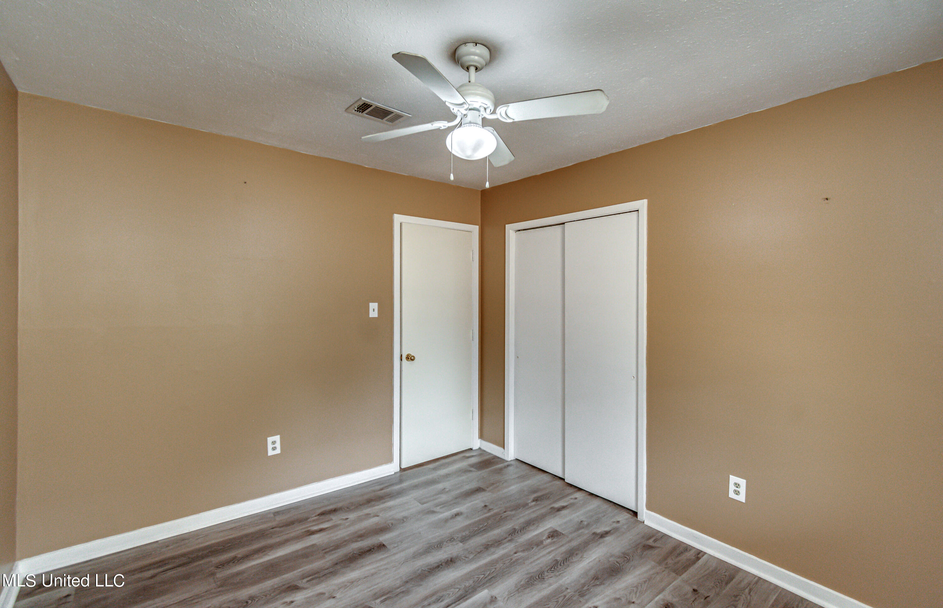 109 Springridge Drive Brandon, MS 39042 - Photo 33 of 47 109 Springridge Dr--17