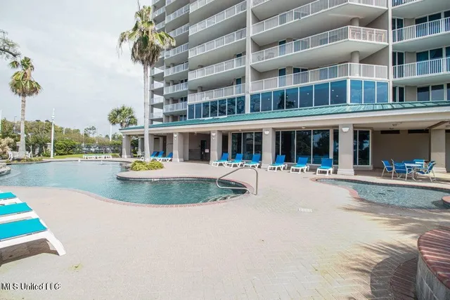 $2,750 | 2668 Beach Boulevard, Unit 305, Biloxi, MS 39531