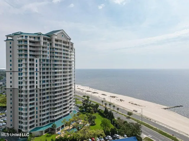 $2,750 | 2668 Beach Boulevard, Unit 305, Biloxi, MS 39531